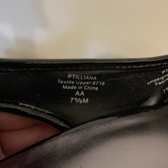 Nine West size 7.5 heels - Picture 4 of 4